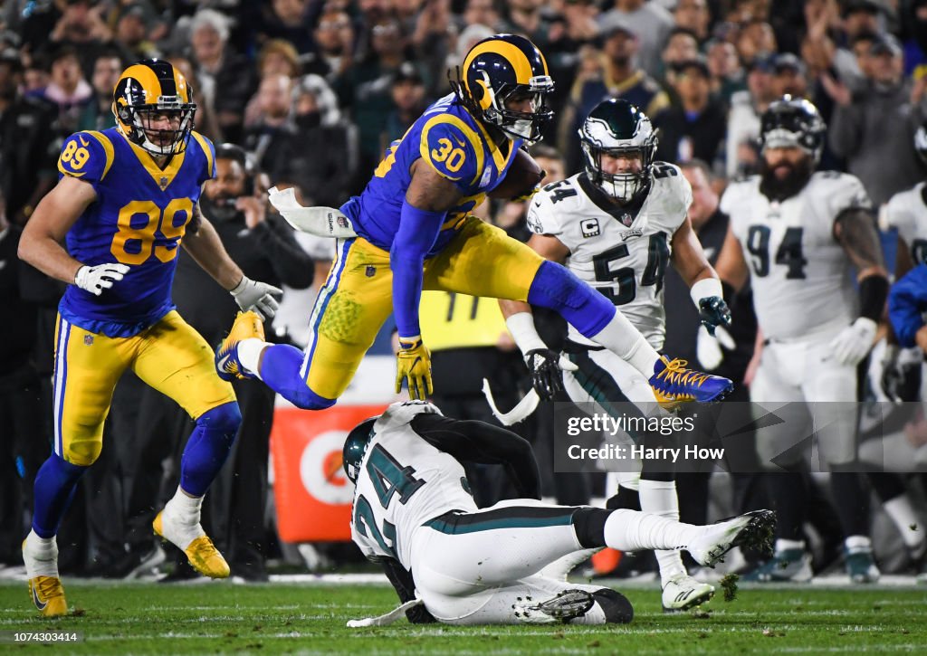 Philadelphia Eagles v Los Angeles Rams