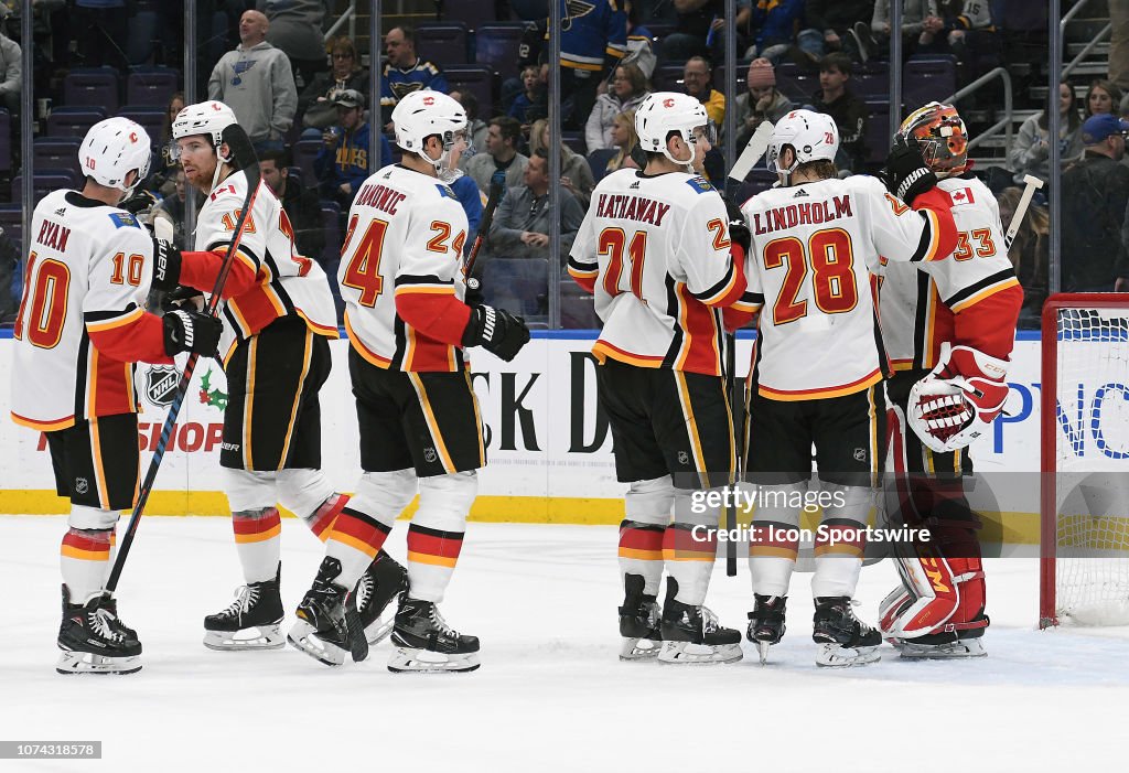 NHL: DEC 16 Flames at Blues