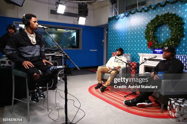 Gray Rizzy Rapper 36 Rapper Torae Stock Photos, High-Res Pictures, and Images - Getty Images