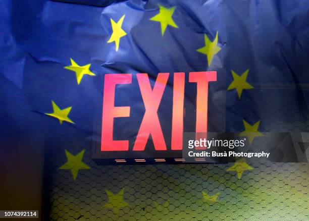 concept: exit from the eurozone? - italy migrants stock pictures, royalty-free photos & images