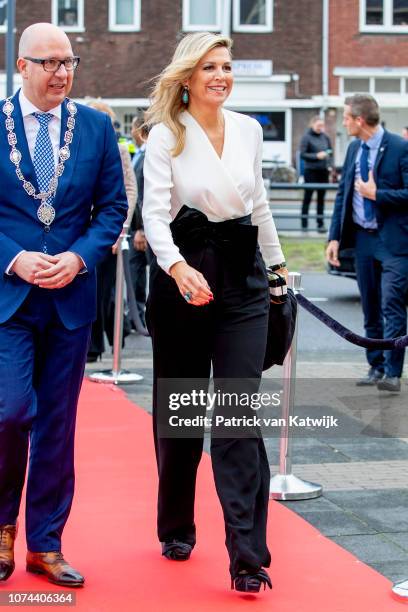 Queen Maxima of The Netherlands attends the Christmas gala of the Biggest schoolband of the Netherlands in the Brabanthallen on December 19, 2018 in...