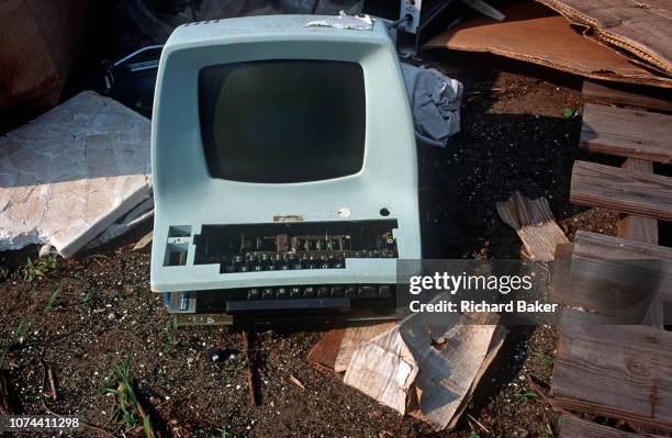 Empty Computer Terminal 40 Old Computer Terminal Screens Stock Photos, High-Res Pictures, and ...
