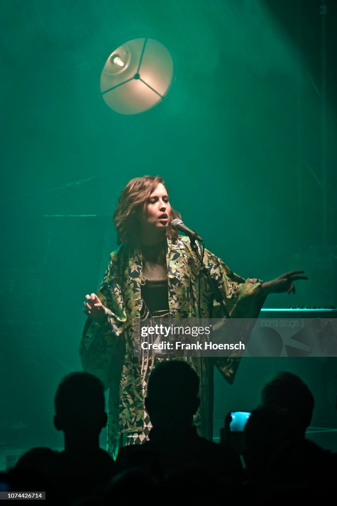Alice Merton Performs In Berlin