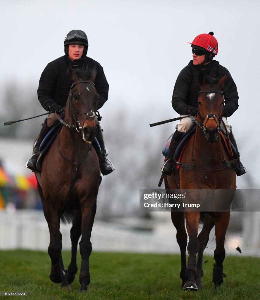 Exeter Trail Races Duke De Champs ridden by Tom O'Brien and Defi Du Seuli ridden by ...
