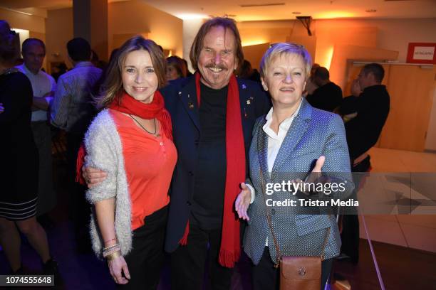 Tina Ruland, Frank Zander and Renate Kuenast during the Frank Zander Christmas dinner for the homeless and people in need at Hotel Estrel Convention...