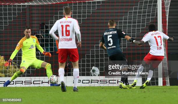 Bruma of Leipzig scores his team's third goal during the Bundesliga match between RB Leipzig and SV Werder Bremen at Red Bull Arena on December 22,...