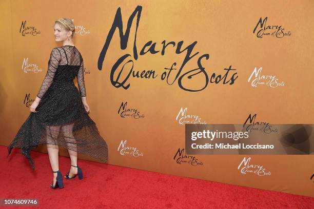 Elena Kampouris Photos and Premium High Res Pictures - Getty Images