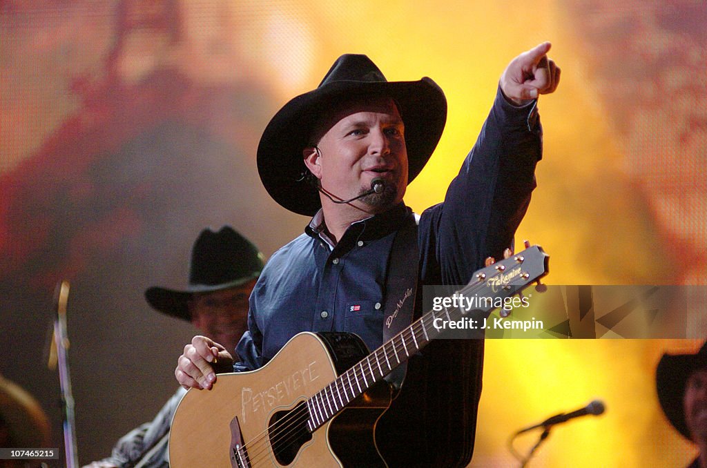 Music Garth Brooks Stetson Hat Garth Brooks Performs