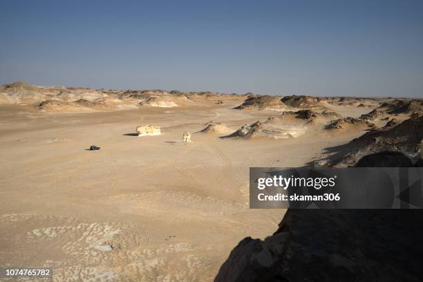 mountain crystal at egypt valley near bahariya desert egypt - amarna stockfoto's en -beelden