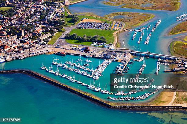 yarmouth harbour, isle of wight - isle of wight stock pictures, royalty-free photos & images