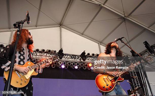 Devendra Banhart during Bonnaroo 2006 - Day 1 - Devendra Banhart at That Tent in Manchester, Tennessee, United States.