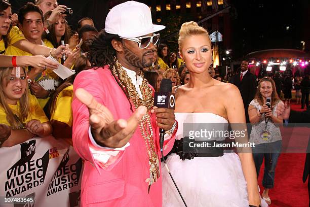 Coltrane Curtis and Paris Hilton during 2006 MTV Video Music Awards - MTV News Red Carpet at Radio City Music Hall in New York City, New York, United...