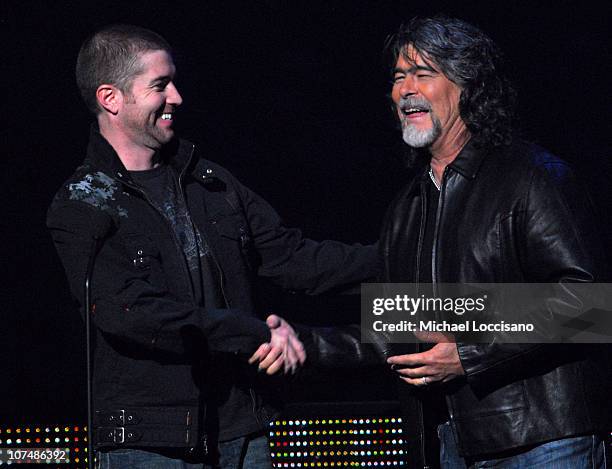 Josh Turner and Randy Owen present Female Video of the Year award