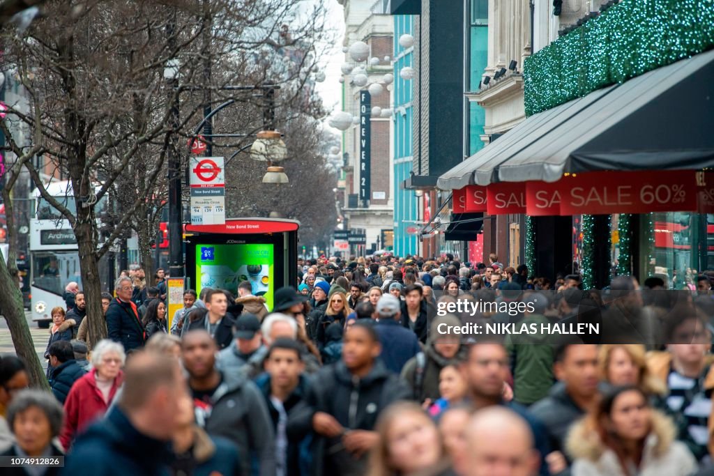 BRITAIN-RETAIL-SALES-BOXING DAY