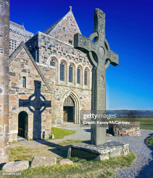 iona - abbey and st. john's cross - kelterkors bildbanksfoton och bilder