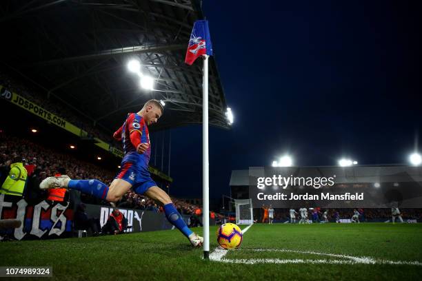 Max Meyer of Crystal Palace takes a corner during the Premier League match between Crystal Palace and Cardiff City at Selhurst Park on December 26,...