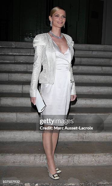 Sarah Marshall attends the Exhibition Launch for Bulgari 125th Anniversary Celebration at Grand Palais on December 9, 2010 in Paris, France.