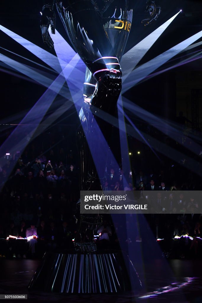 Dior Pre-Fall 2019 Men's Collection - Runway