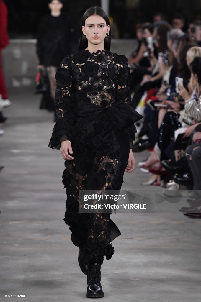 Valentino TKY 2019 Pre-Fall Collection - Runway