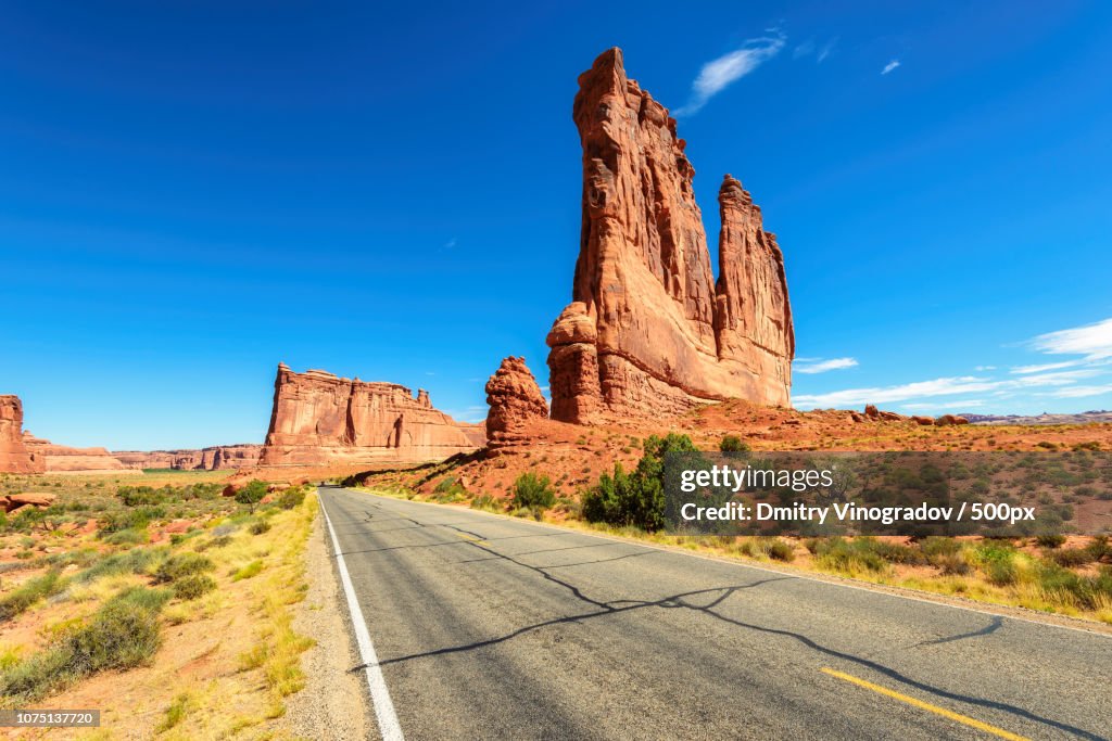 American Roa American Road High-Res Stock Photo - Getty Images