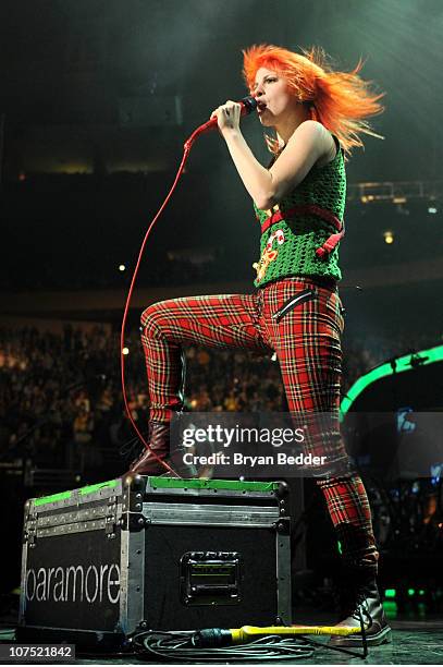 Singer Hayley Williams of Paramore performs during Z100's Jingle Ball 2010 at Madison Square Garden on December 10, 2010 in New York City.