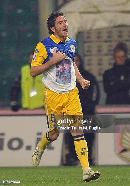 Alessandro Lucarelli of Parma celebrates after scoring the opening goal during the Serie A match between Palermo and Parma at Stadio Renzo Barbera on...