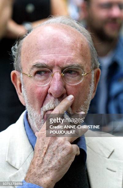 Portrait pris le 14 juillet 2002 à Avignon du comédien Jean-Pierre Marielle, à l'issue de la conférence de presse présentant "Le circuit ordinaire",...