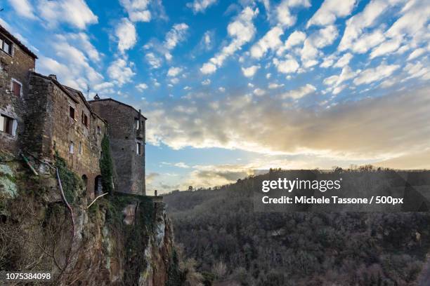 calcata's sunset - calcata stock-fotos und bilder