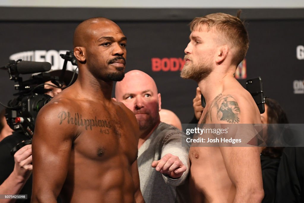 UFC 232 Weigh-ins