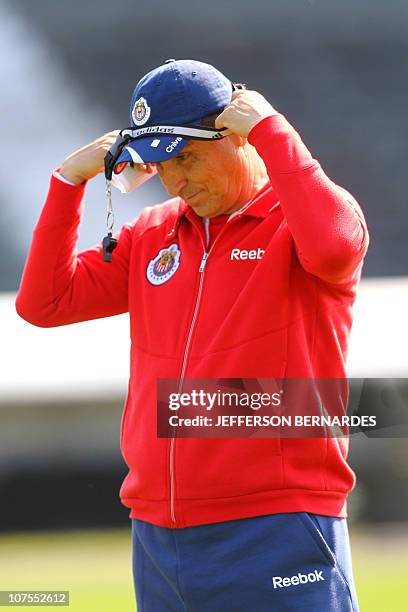 Chivas de Guadalajara coach Jose Luis Real, conducts a training session at Olimpico Monumental stadium in Porto Alegre, Brazil, August 17 on the eve...