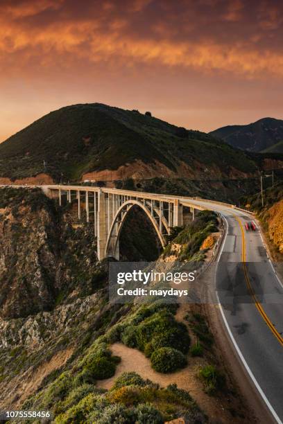 bixby bridge and big sur , california - bixby bridge foto e immagini stock