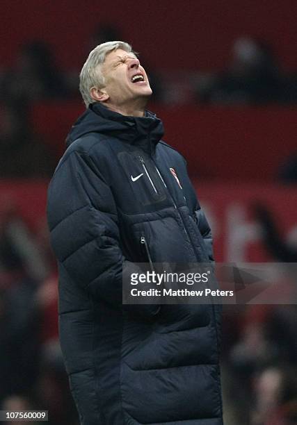 578 Arsene Wenger Sad Photos and Premium High Res Pictures - Getty Images