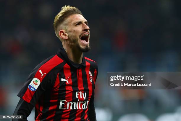 Samuel Castillejo of AC Milan celebrates his goal during the Serie A match between AC Milan and SPAL at Stadio Giuseppe Meazza on December 29, 2018...