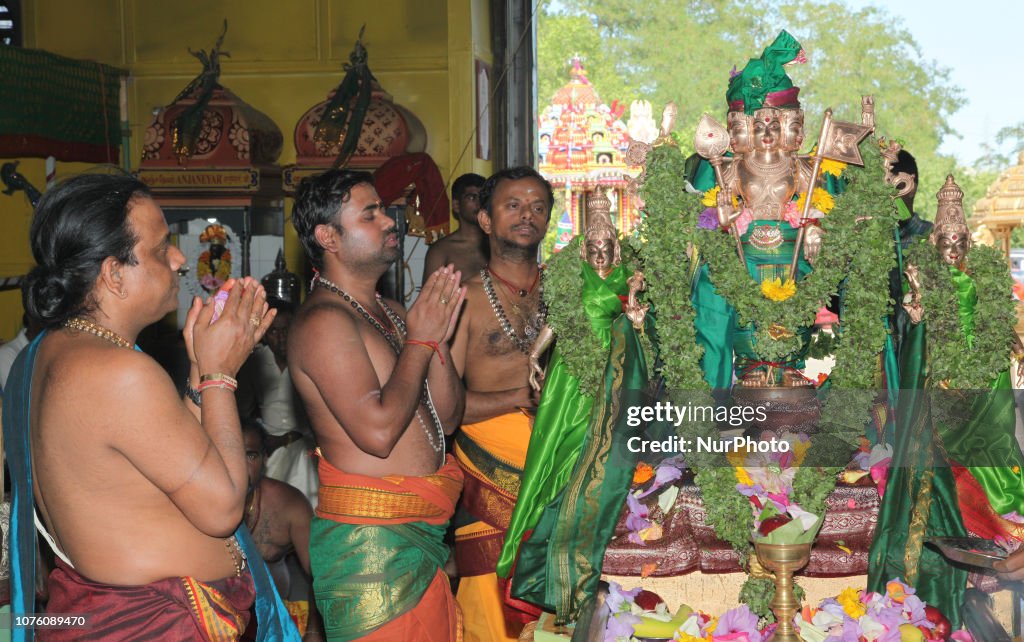 Shasti Tamil Hindu priests perform special prayers honouring Lord Murugan ...