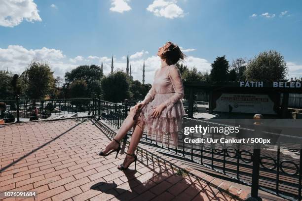 a russian model in istanbul - cankurt foto e immagini stock