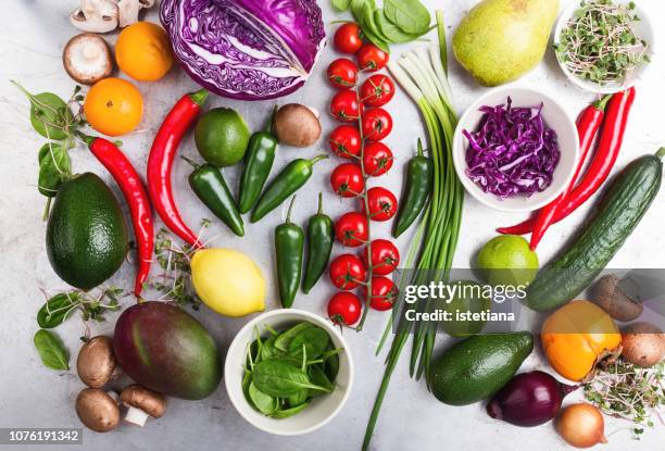 selection of fresh vegetables and fruits - pflanzliche ernährung stock-fotos und bilder