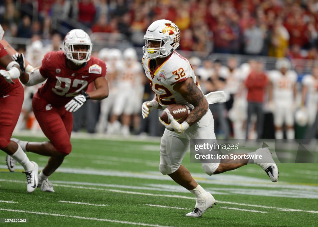 COLLEGE FOOTBALL: DEC 28 Alamo Bowl - Iowa State v Washington State