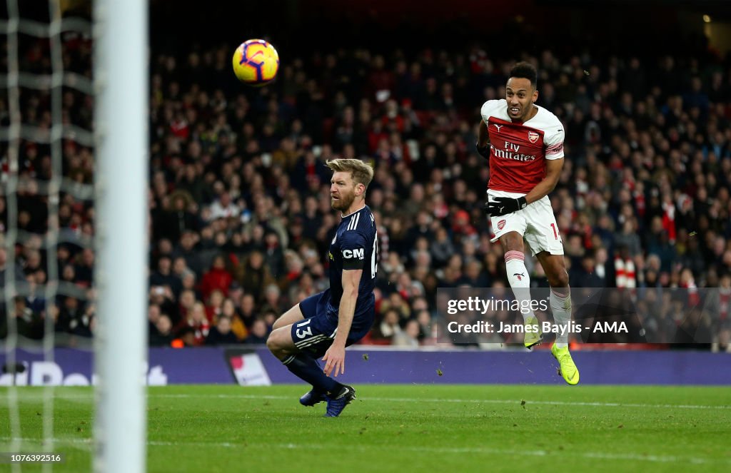 Arsenal FC v Fulham FC - Premier League