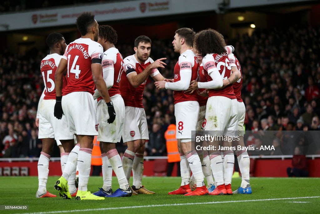 Arsenal FC v Fulham FC - Premier League