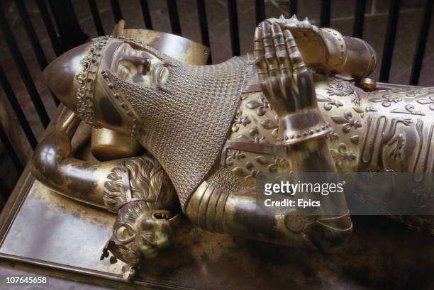 The bronze effigy on the tomb of Edward Plantagenet , known as the Black Prince), in the Trinity Chapel of Canterbury Cathedral, Kent November 1974.