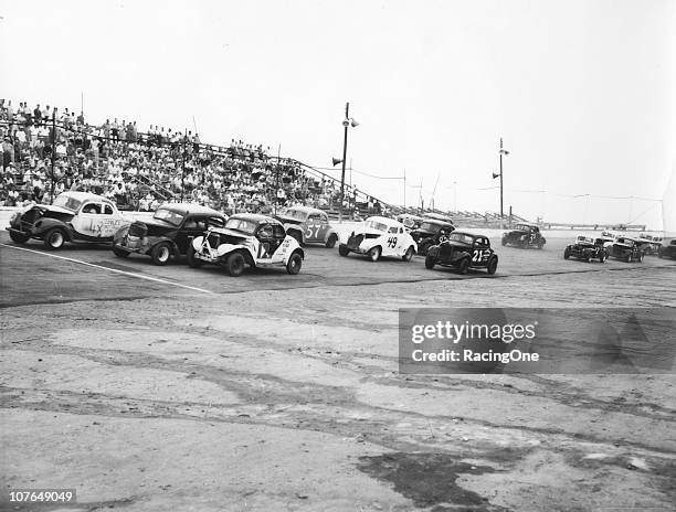 Modified Racing 1950 61 Modified Bitumen Stock Photos, High-Res Pictures, and Images - Getty ...