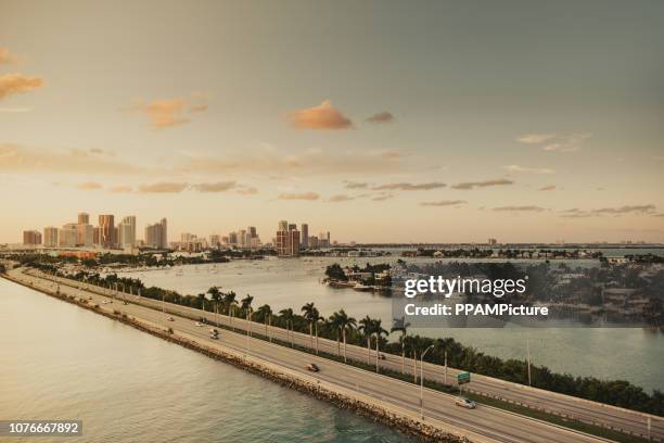 south beach miami - miami imagens e fotografias de stock