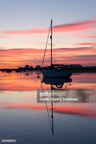 chichester harbour at dusk, bosham, england - chichester harbour stock pictures, royalty-free photos & images