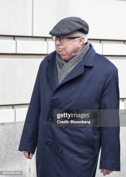 Jerome R 16 Jerome R Corsi Stock Photos, High-Res Pictures, and Images - Getty ...