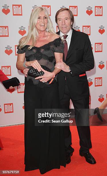 Guenter Netzer and his wife Elvira attend the 'Ein Herz Fuer Kinder' charity gala at Axel Springer Haus on December 18, 2010 in Berlin, Germany.