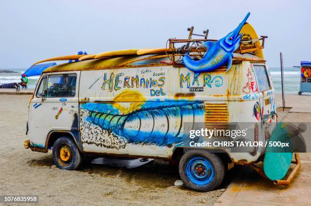 Surferbus Surfer Bus Photos and Premium High Res Pictures - Getty Images