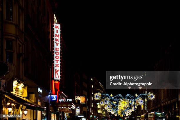 de strand-kerstverlichting - kinky boots the musical stockfoto's en -beelden