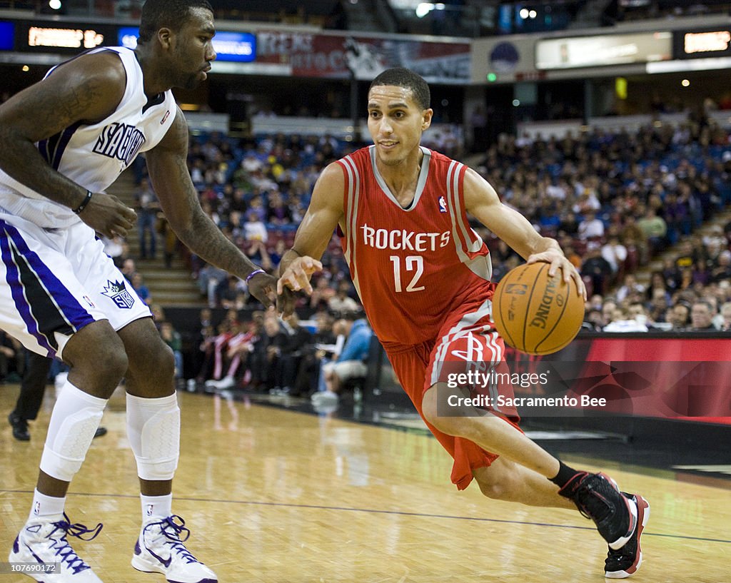 Kevin Martin Rockets Houston Rockets shooting guard Kevin Martin drives past Sacramento ...