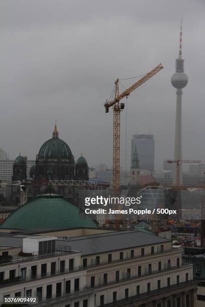 berlin-2013u - james popple stock pictures, royalty-free photos & images