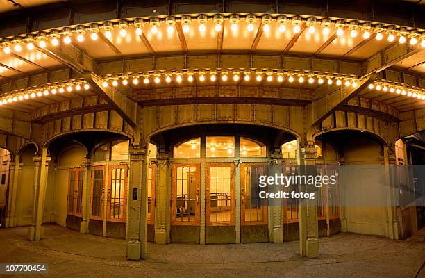 usa, new york state, new york city, entrance of grand central terminal - grand central terminal nyc stock pictures, royalty-free photos & images